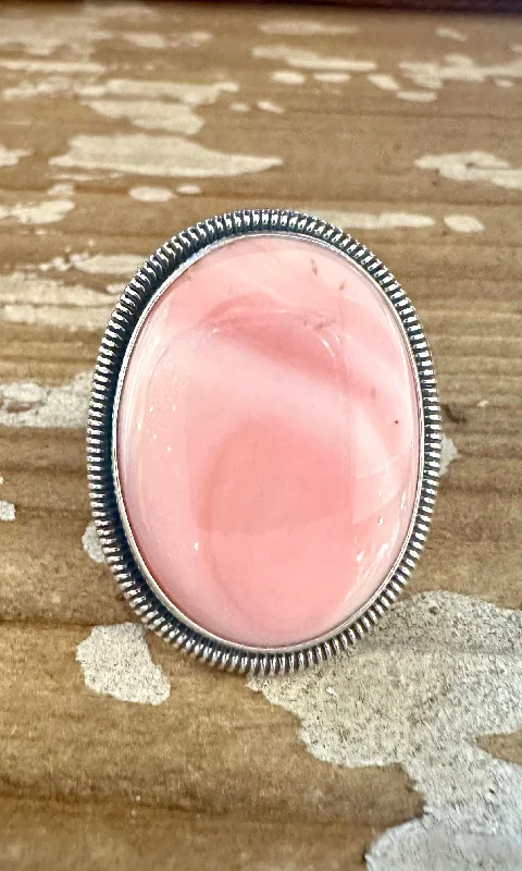 Full moon rings-WYDELL BILLIE Navajo Pink Conch Shell and Sterling Silver Oval Ring • Size 7 Adjustable