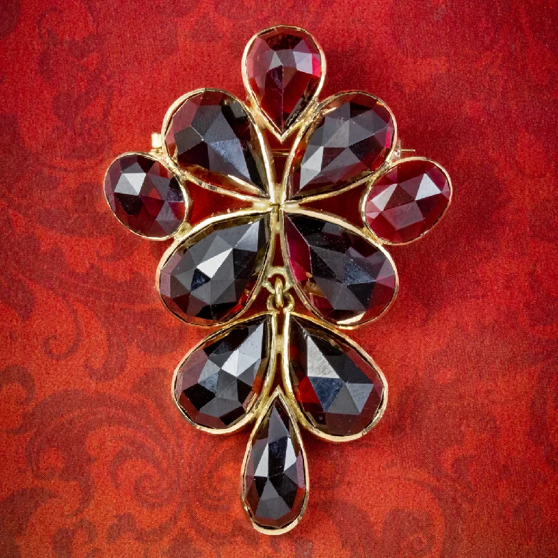 Astro charm brooch-Vintage Briolette Almandine Garnet Brooch 14ct Gold