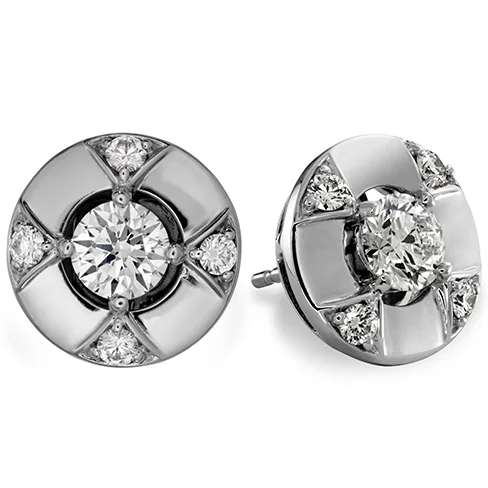 Wide statement earrings-Hearts On Fire Copley Five Diamond Stud Earrings