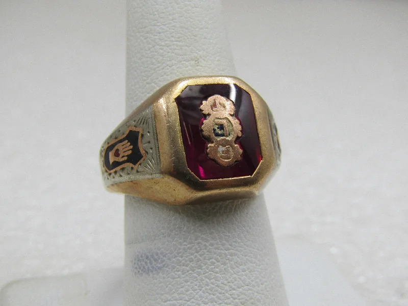 Stellar gem rings-Vintage 10kt Odd Fellows Ruby Ring, Sz. 8. Marked 10kt, 7.95gr.