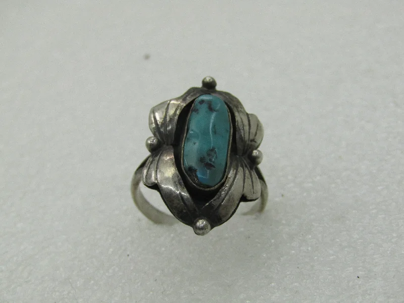 Fluid gem rings-Vintage Sterling Southwestern Turquoise Ring, Sz. 8.5, Appx. 4.40 Gr.