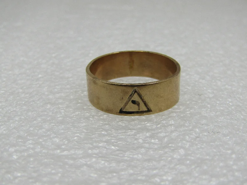 Polished stone rings-Vintage 10 kt Vintage Masonic Virtue Conjunctivi Band Ring . Sz. 12 and 7.5mm wide.