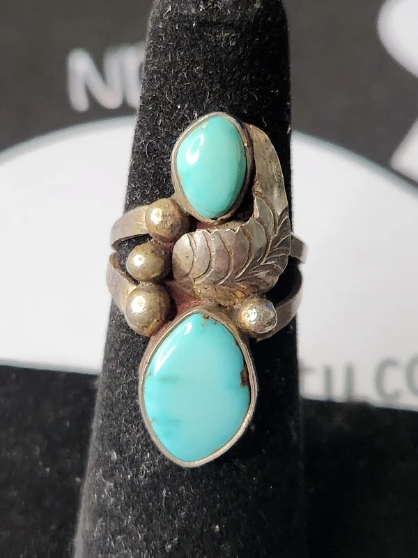 Flat twist rings-.925 Sterling Silver Vintage Southwest Style Turquoise Ring (unsigned) Sz 5.5