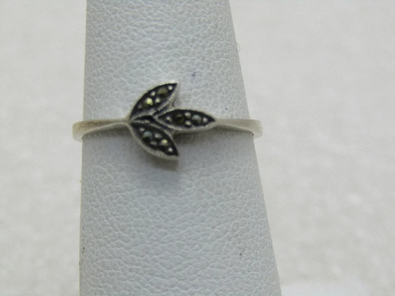 Oval stone rings-Vintage Sterling Silver Marcasite Leaf Ring, Sz. 6