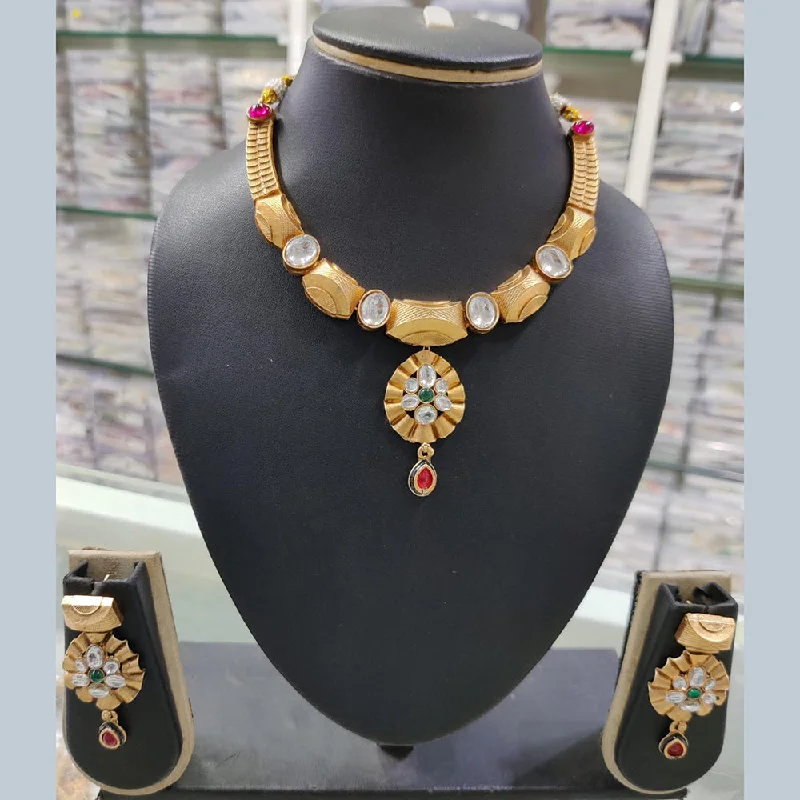 Curved pendant necklaces-Manisha Jewellery Gold Plated Pota Stone Necklace Set