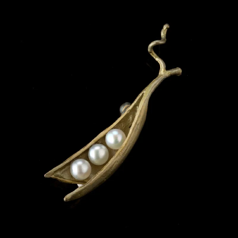 Joy charm brooch-Pea Pod Brooch - 3 Pearls