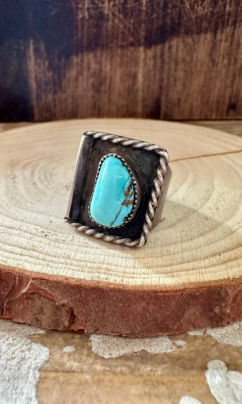 Round gem rings-SHADOW BOXING Vintage Silver & Blue Turquoise Shadow Box Ring • Size 9