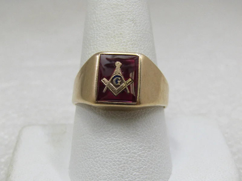 Vintage vow rings-Vintage 10kt Ruby Masonic Ring, Sz. 10, Signed, 1940's-1950's