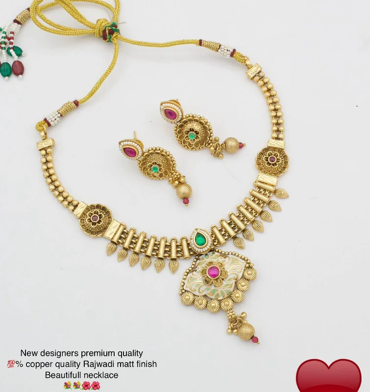 Frosted bead necklaces-Pooja Bangles Gold Plated Pota Necklace set