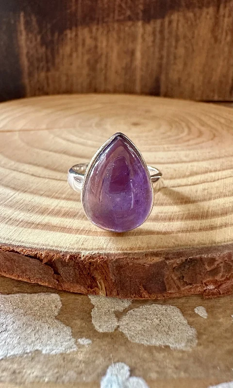 Wide band rings-ROUND TEARDROP Amethyst Sterling Silver Ring • Size 8