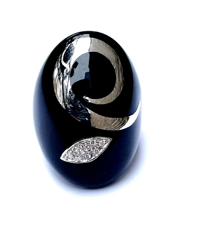 Wide gold rings-Estate Alessadro Fanfani 18 Karat White Gold and Black Enamel Diamond Ring