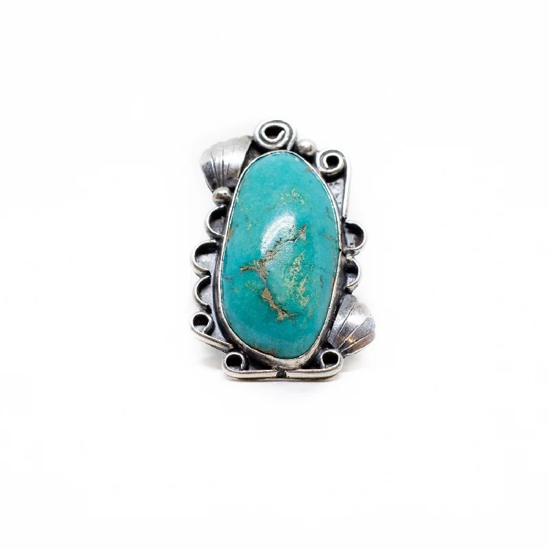 Glossy band rings-Scalloped Silver Turquoise Ring