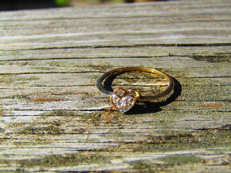 Flat band rings-Vintage 10kt Diamond Heart Ring, Promise Ring, Size 6,75, 1.03gr.